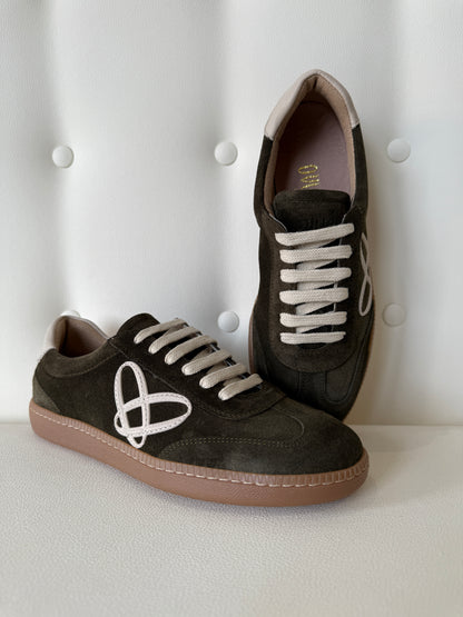 Ovyé Sneakers in Crosta Verde Militare
