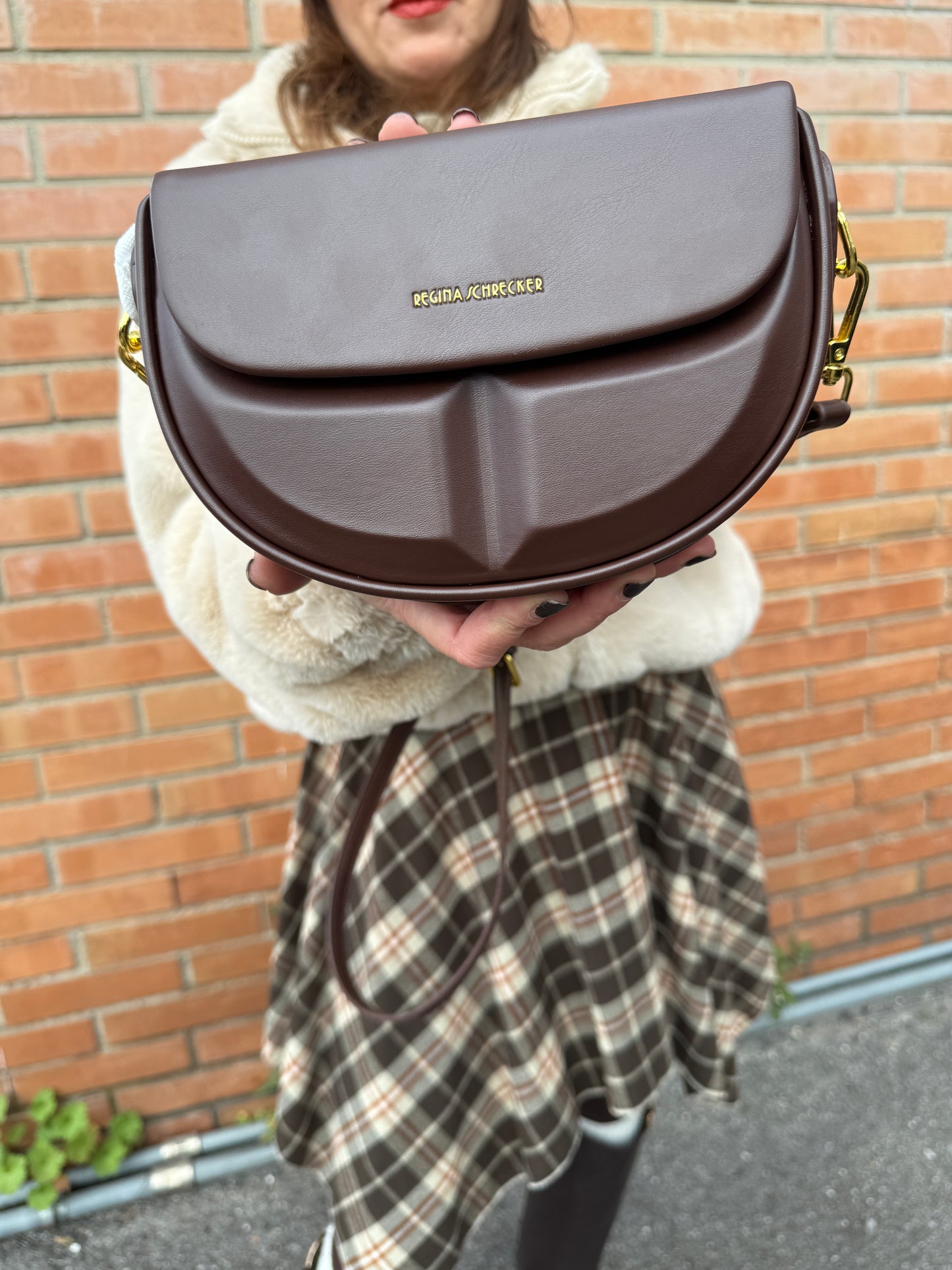 Borsa mezzaluna rigida moro