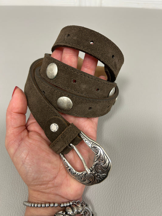 Haveone cintura fibbia lavorata argento vintage e borchie