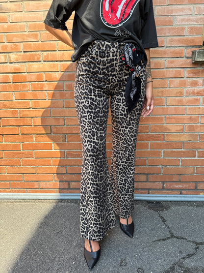 Pantaloni animalier zampa con bandana. animalier Haveone