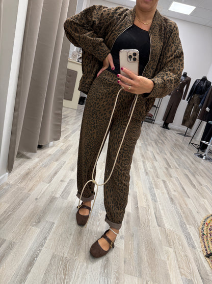 Pantalone uovo in felpa maculato