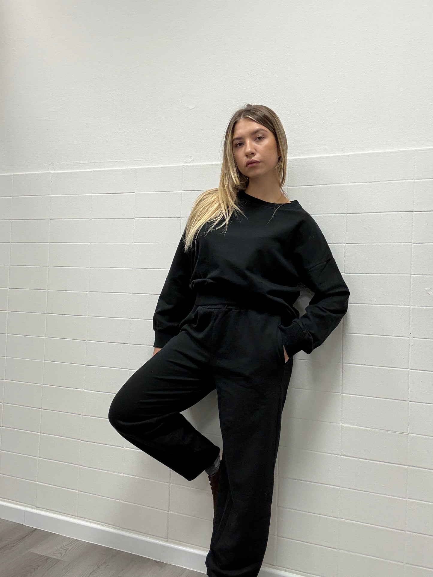 Tuta coordinato felpa + pantalone nero