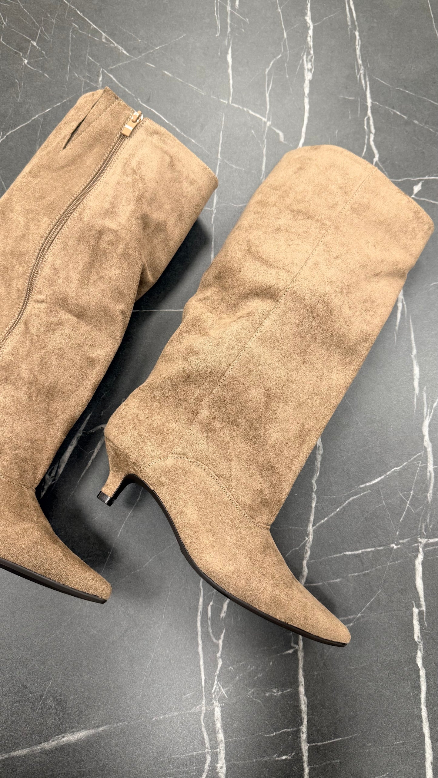 Stivali alti con tacco kitten tortora Memoire