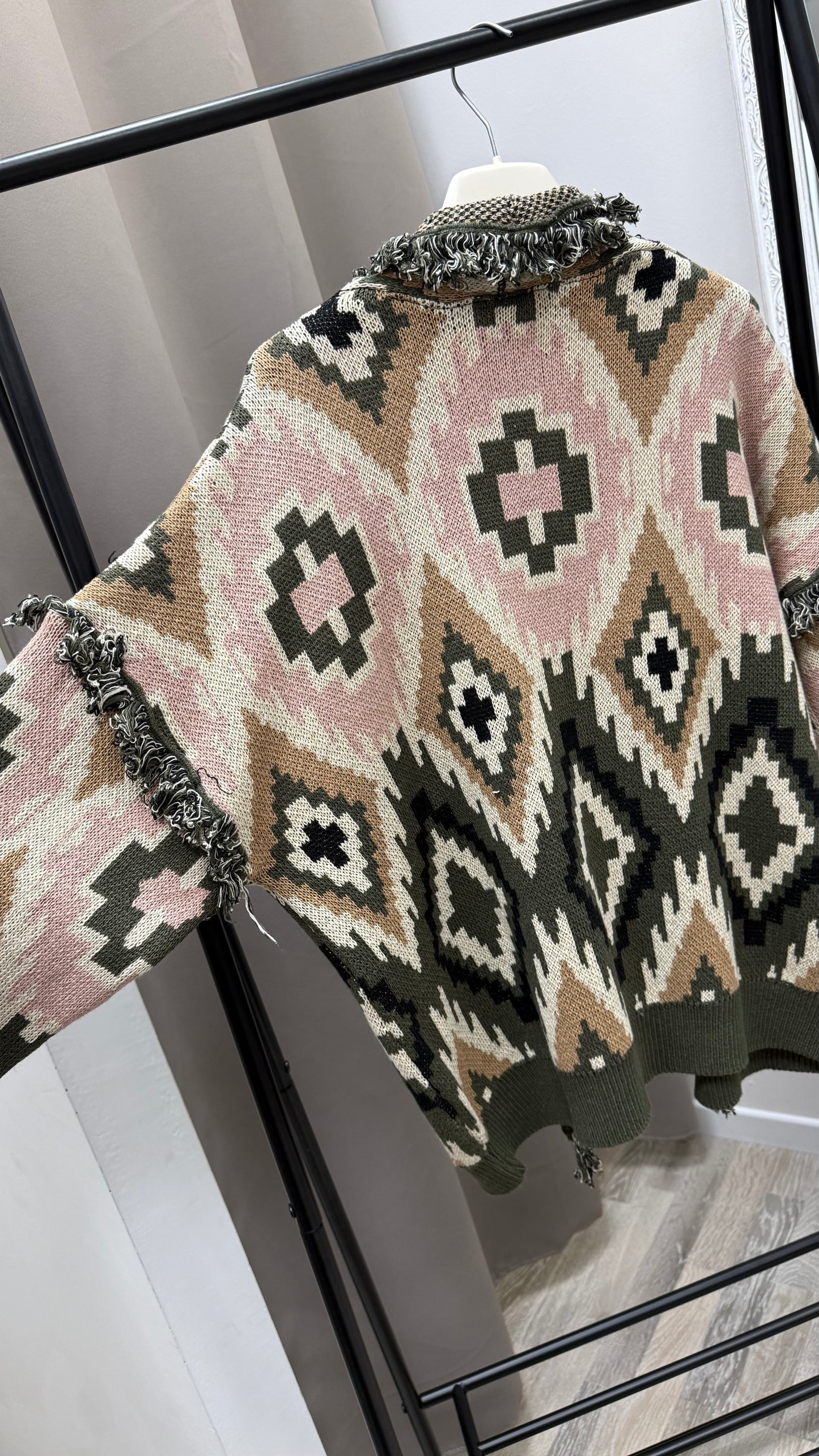 Cardigan Caban etnico frange verde Tensione In