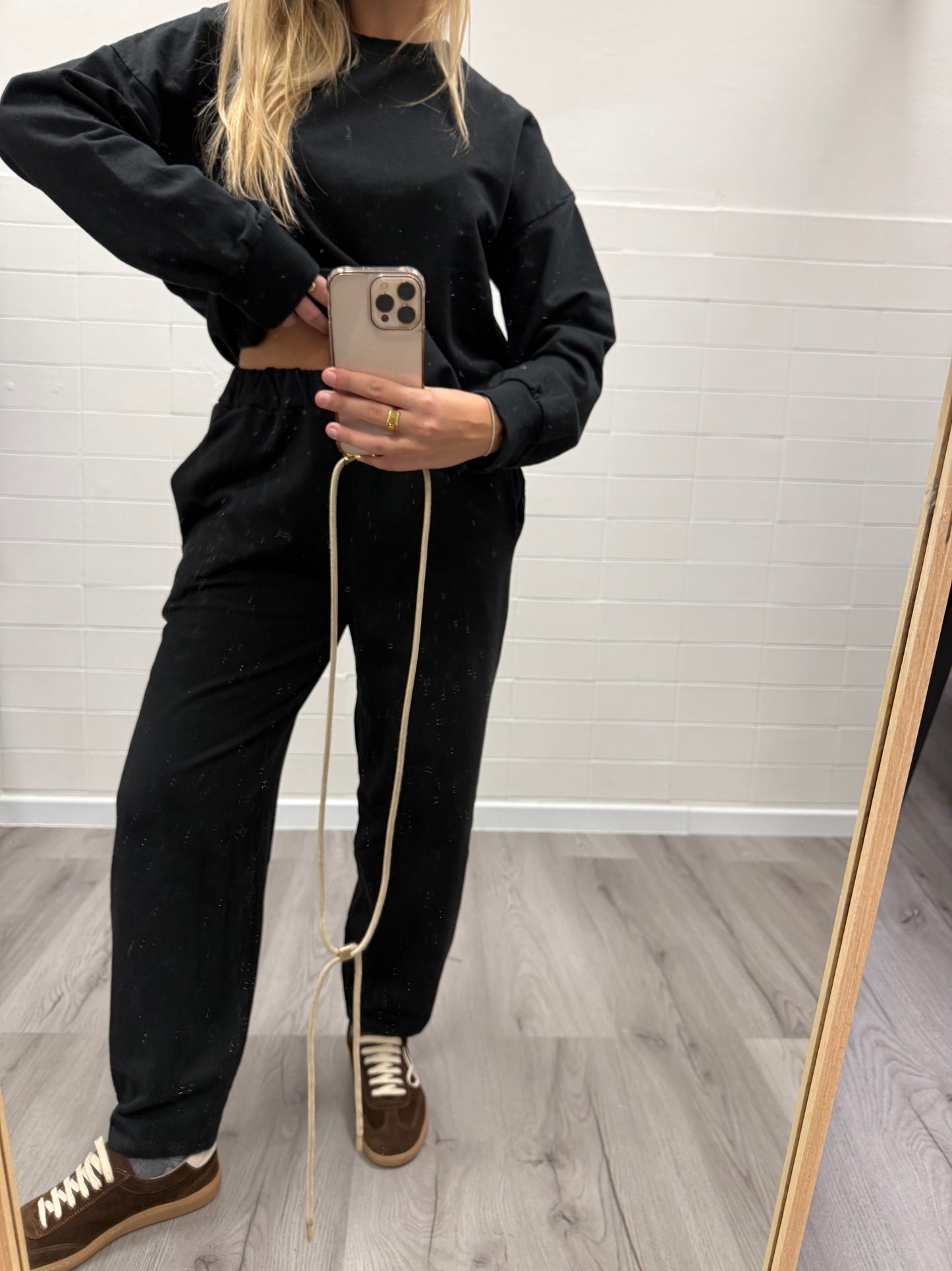 Tuta coordinato felpa + pantalone nero