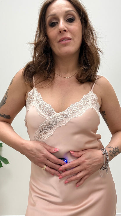 Abito saten e pizzo Imperial