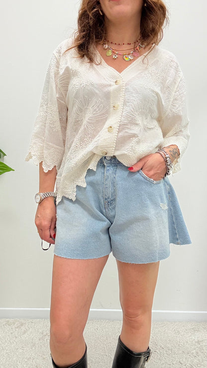 Shorts farfalla lavaggio chiaro HaveOne