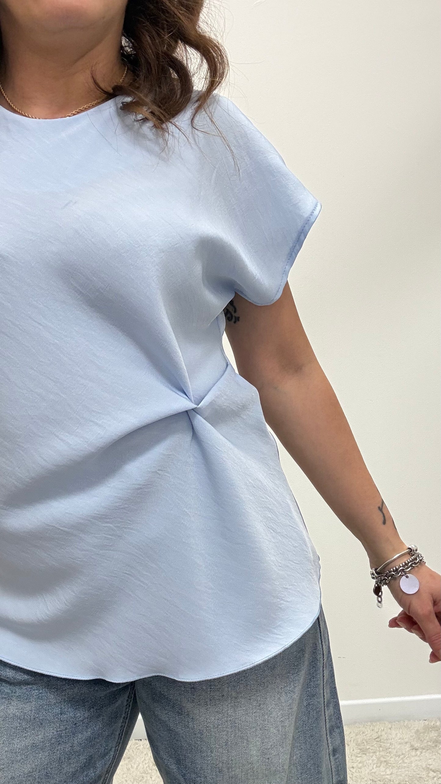 Maglia azzurra con nodo Extasy