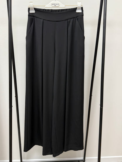 Completo fluido spalline Susy Mix nero