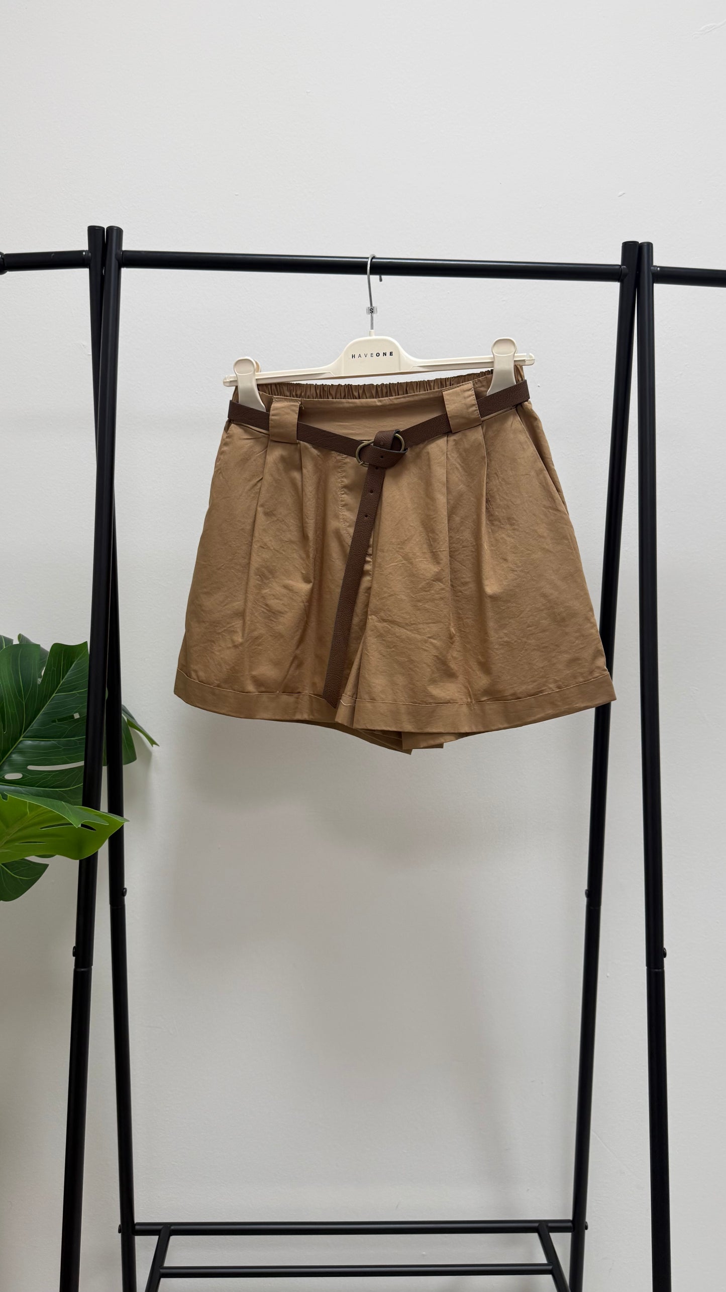 Shorts a Campana con Risvolto cammello HaveOne