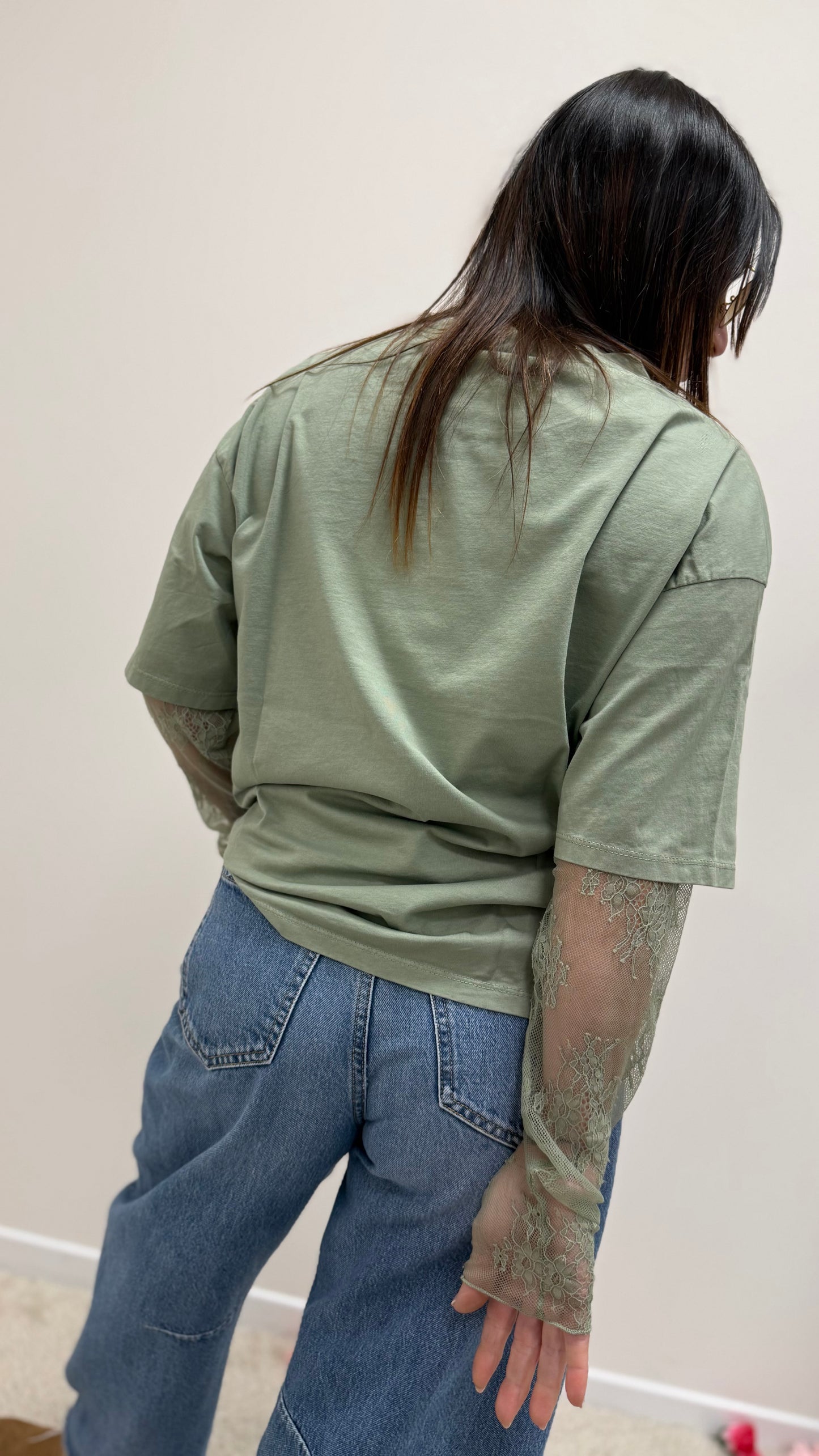 Susy Mix T-Shirt con Manica in Pizzo Verde Salvia