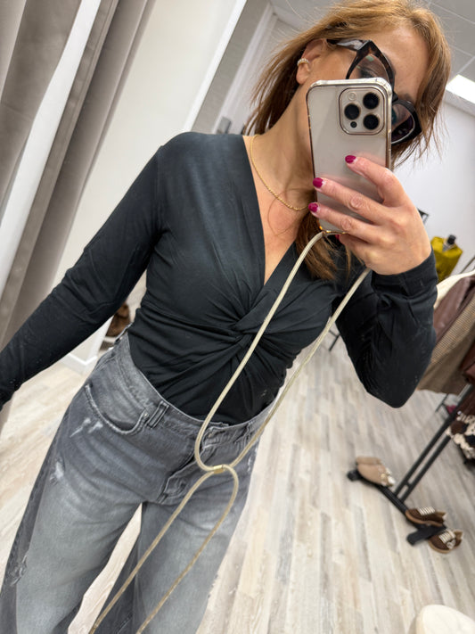 Maglia con nodo nero Susy Mix