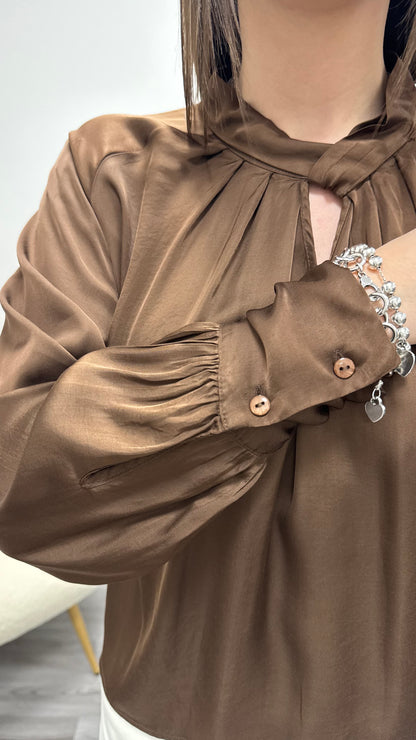 Blusa raso viscosa 100% nodo Haveone moro