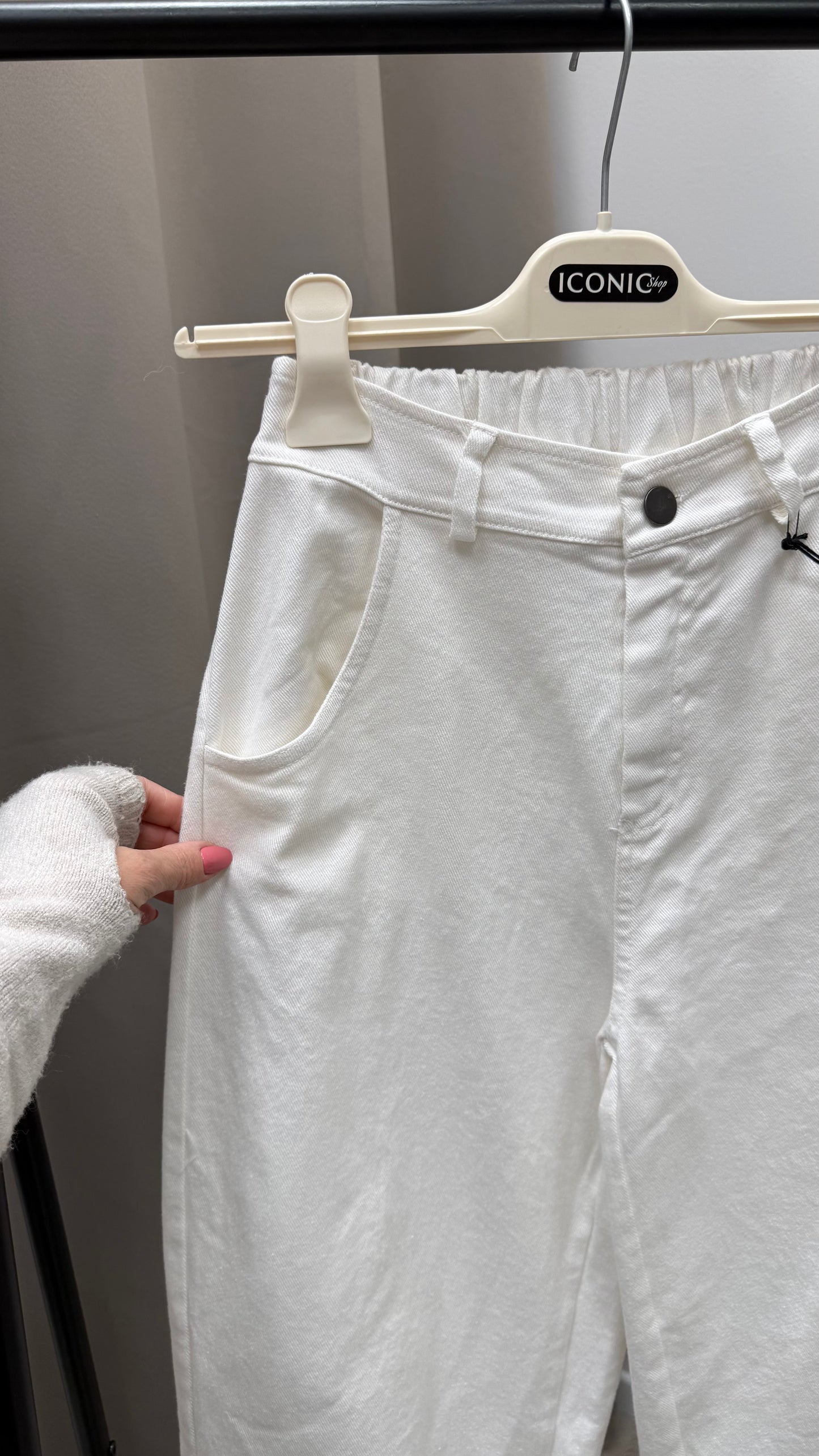 Jeans ovetto elastico in vita Tensione in