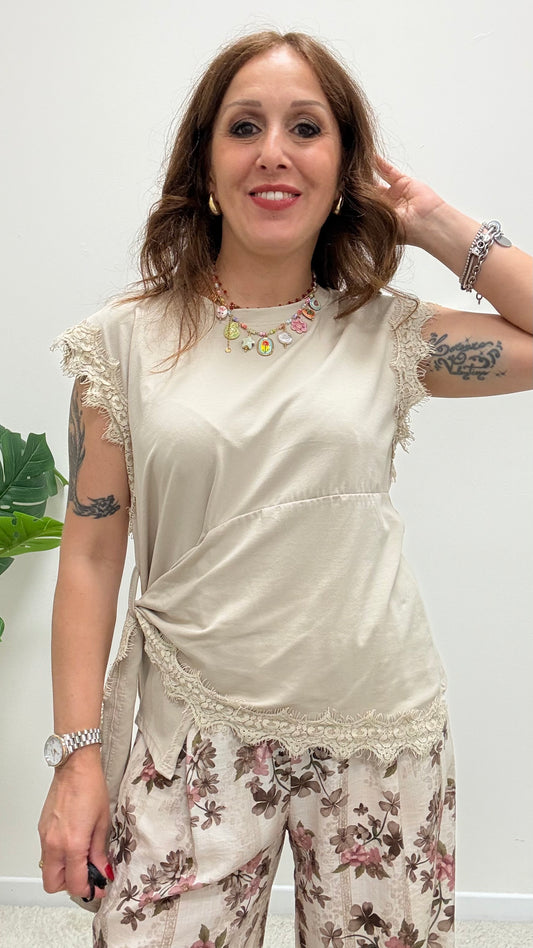 Top t-shirt con nodo Memoire