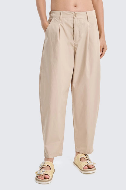 Two Way pantalone barrel leggero carrot con pinces biscotto