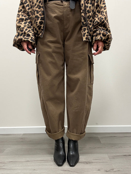 Pantaloni ovetto cargo Susy Mix fango