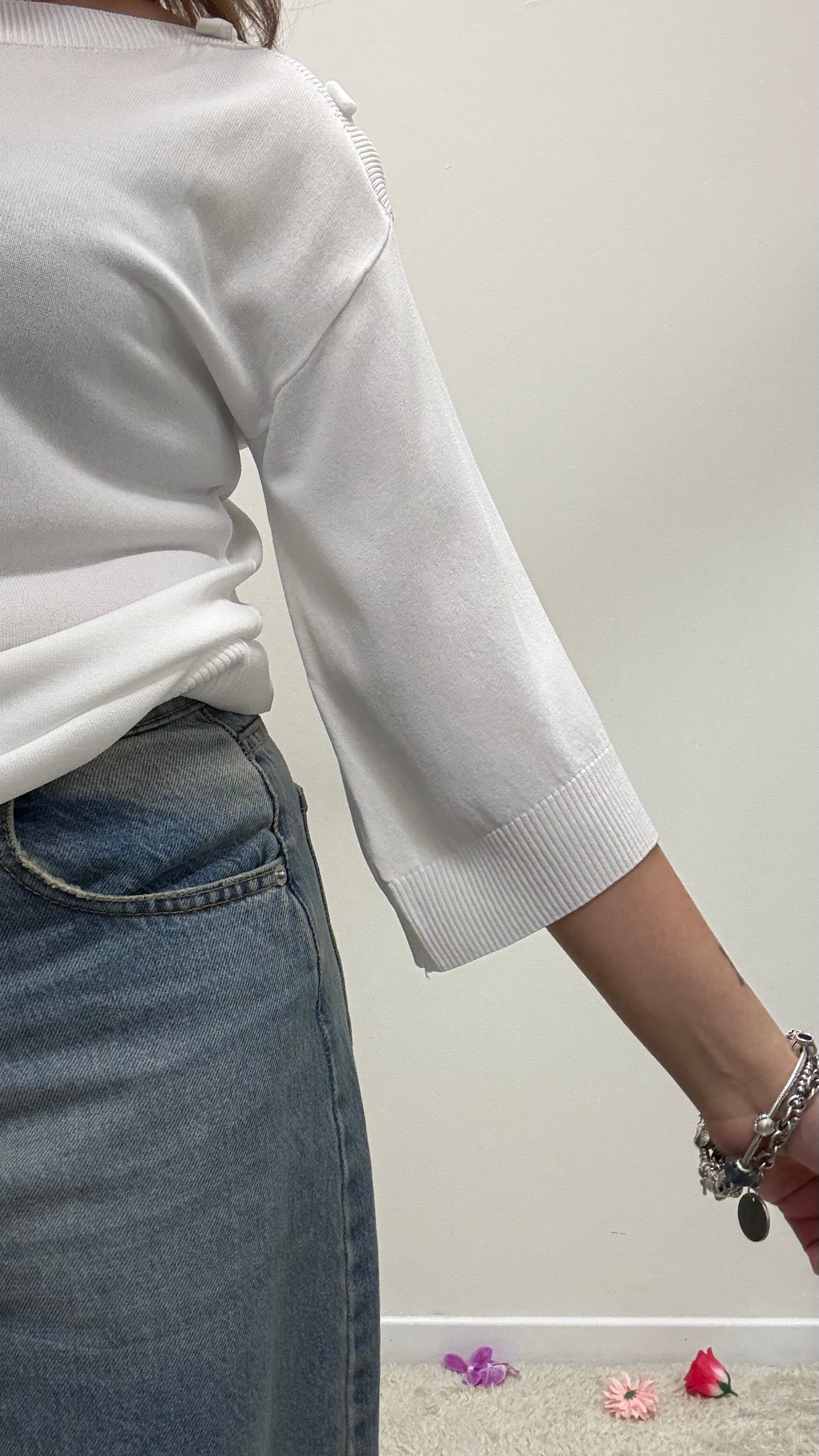 Maglia con Cut Out e Fiocchi Extasy Bianca