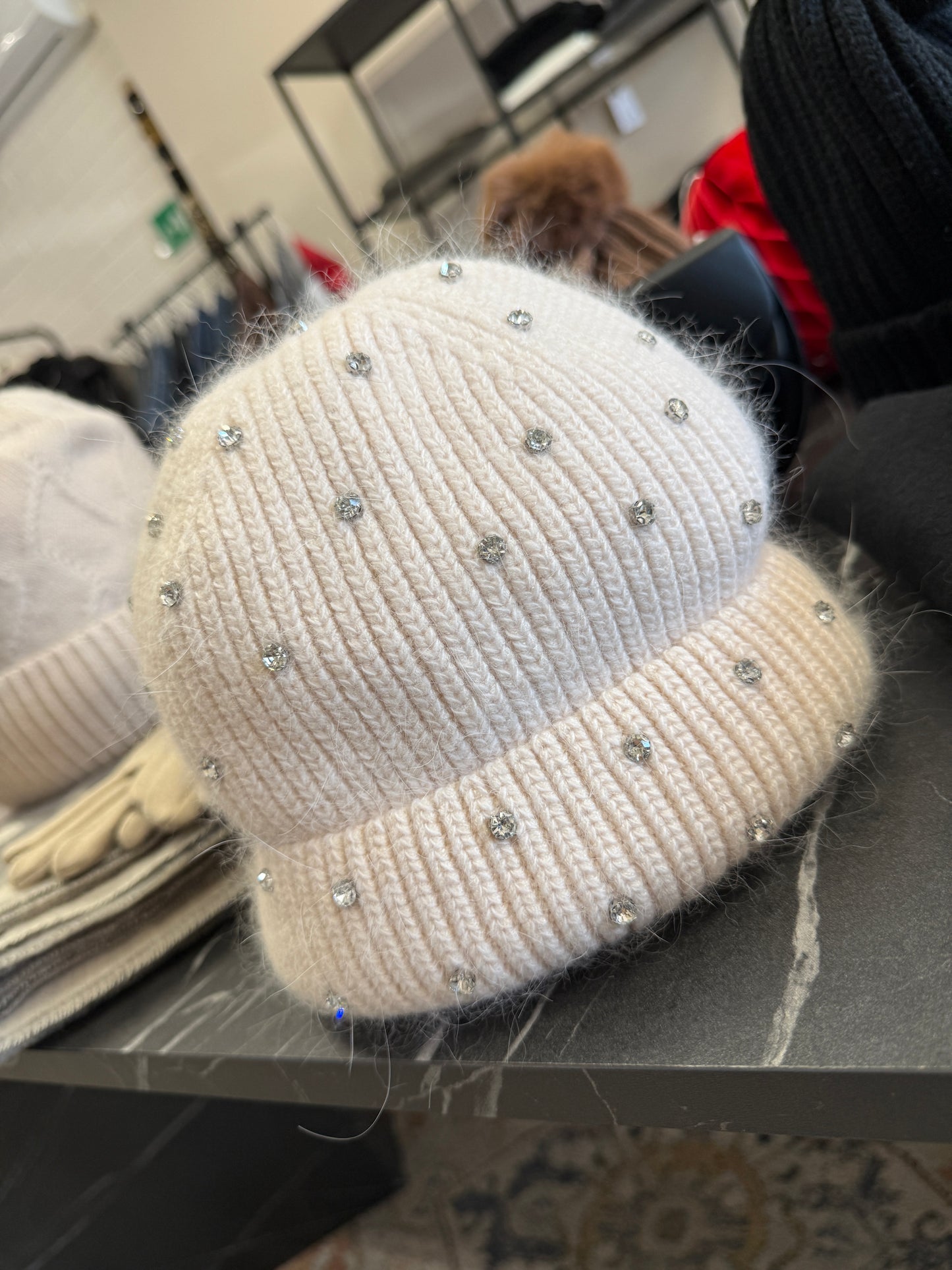 Cappellino burro strass Memoire