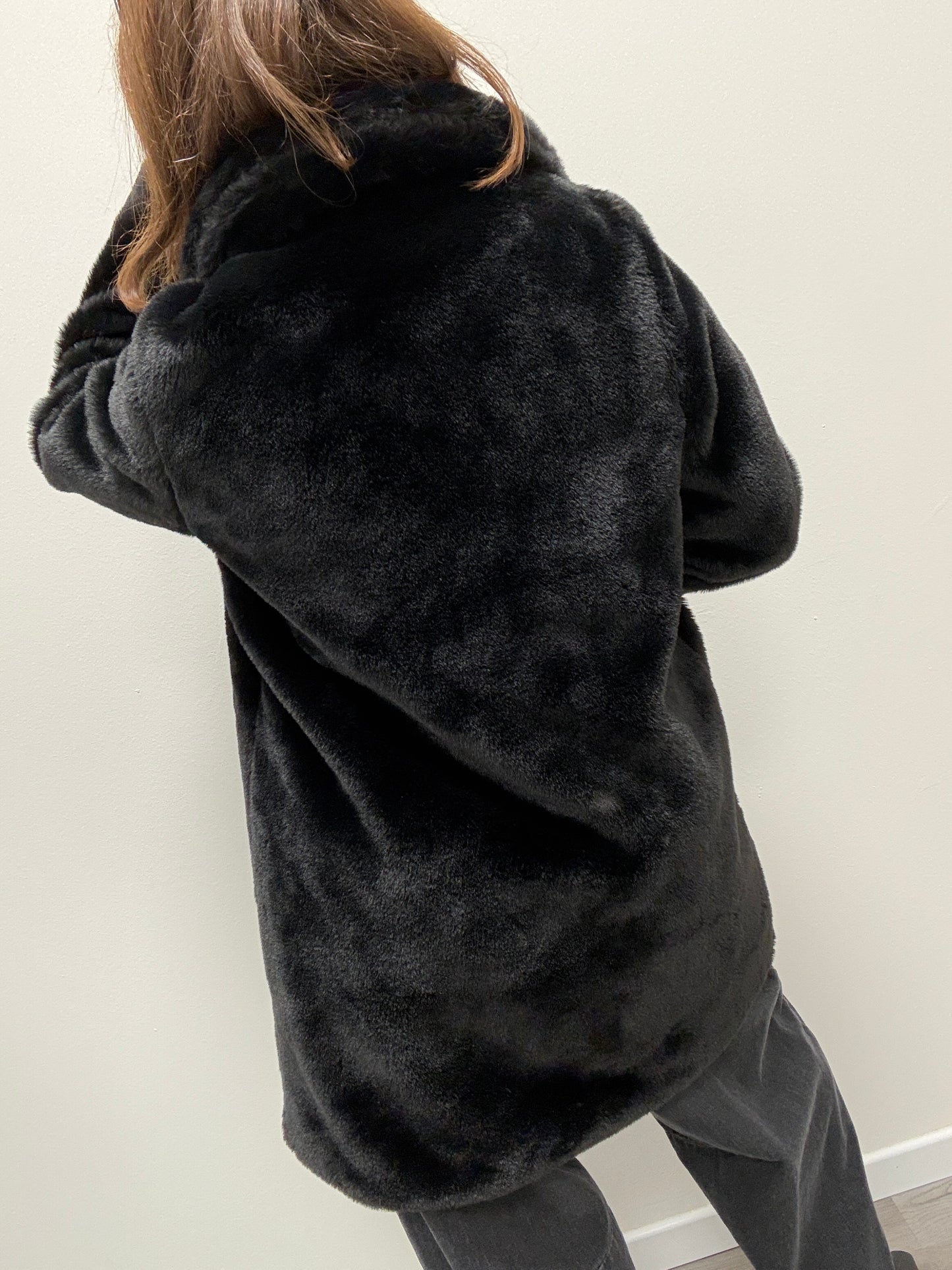 Pelliccia eco nero midi Haveone