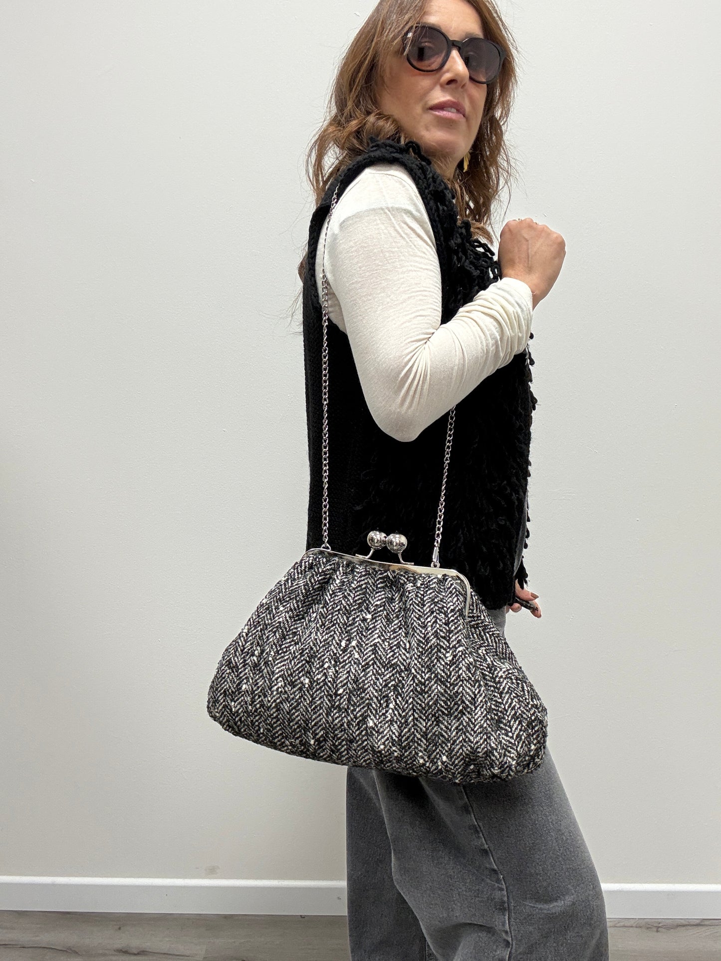 Borsa porchette in tweed bianco e nero Susy Mix