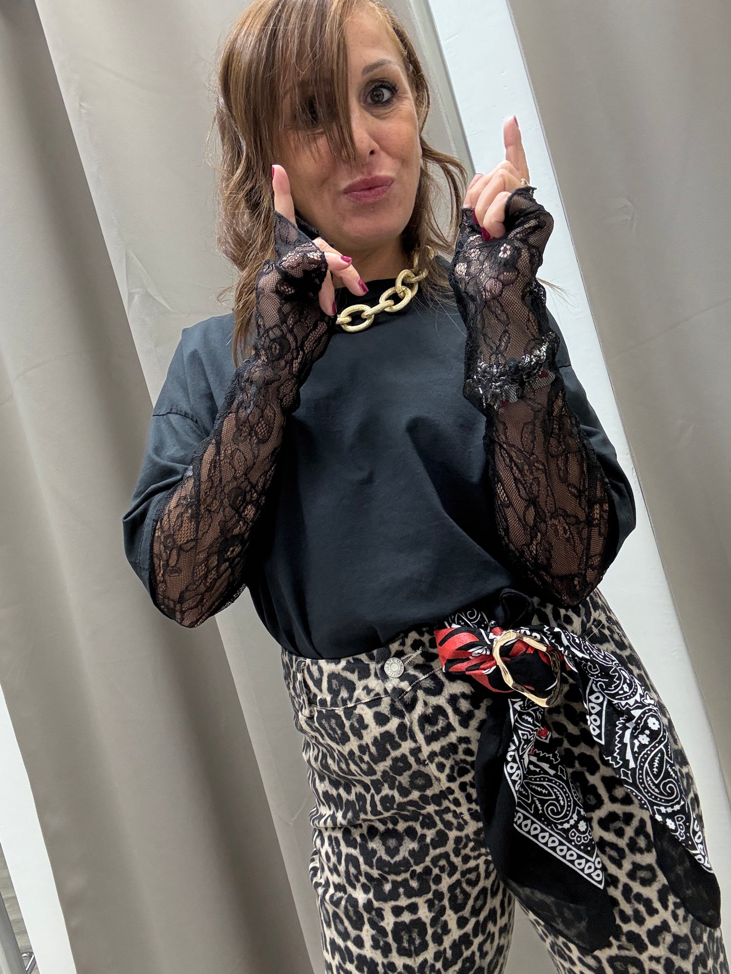 Susy Mix T-Shirt con Manica in Pizzo Nera